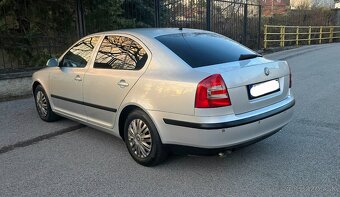 Škoda Octavia 2.0 TDI Elegance - 8