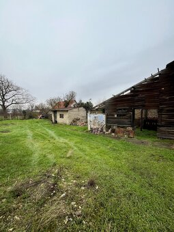 Na predaj starší rodinný dom v obci Potvorice - 8