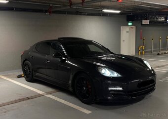 Porsche Panamera 4S - 8