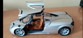 Model 1:18 Pagani Huayra od f. Motor Max - 8