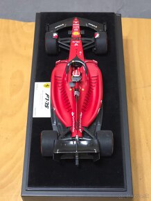 Charles Leclerc (Ferrari F1-75) 1:18 VC Bahrain 2022 - 8