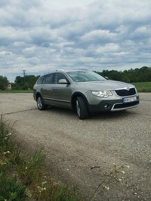 Škoda Superb 2 SCOUT combi 2.0TDI CR - 8