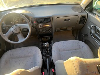 Volkswagen Polo Classic 1.4 - 8