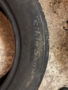 Predám zimné pneumatiky 205/55 R16 H - 8