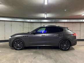 Maserati Levante SQ4 Gransport - 8