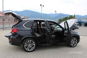 BMW X5 40d 3,0 D Bi-TURBO 230 kW M-PACKET, X-DRIVE - 8