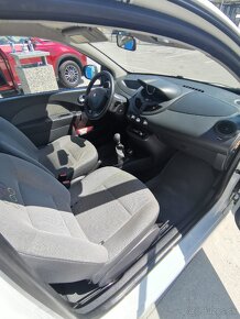 Renault twingo II 1.2 - 8