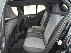 Volvo XC40 B3 Core 120kW 7st.automat,Digital Cockpit,navi,LE - 8