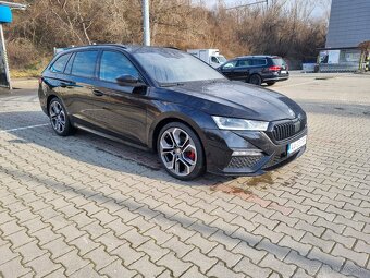 Škoda Octavia Combi 2.0 TDI RS DSG - 8