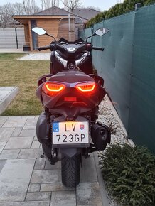 Yamaha Xmax 300 - 8