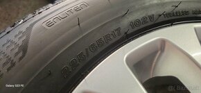 Predám krásny zanovný letný komplet Ford Kuga 225/65 R17 - 8