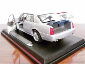 Cadillac 2000 Deville DTS 1:18 Maisto - 8