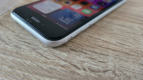 Apple iPhone SE 2020 - TOP stav, 128GB - 8