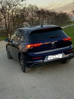 Predám Volkswagen Golf 8  1.5 TSI ACT - 8