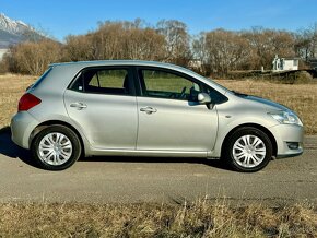 Toyota Auris 1.6i Benzin Automat - 8