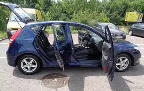 Hyundai i30 1.4 16V Comfort - 8