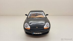 1:18 PORSCHE 911 997 - 8