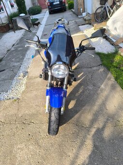 Honda Hornet 600 - 8