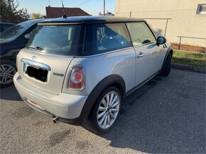 Mini Cooper 1.6 benzín (2012) - 8