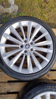 zliatinové disky skoda superb III 19" Trinity - 8