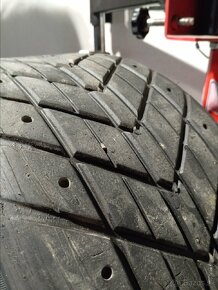 Hoosier 225/50 R16 mokrá zmes - 8