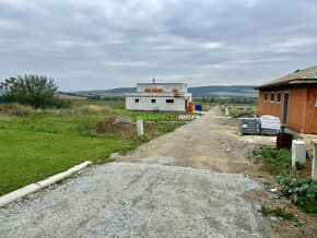 Predaj stavebný pozemok 700 m2, Svinia, okr. Prešov - 8