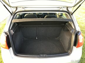 VW Golf V 1,9 TDI - 8