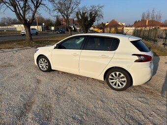 Predam Peugeot 308 - 8