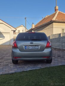 KIA Ceed 1,6 crdi - 8