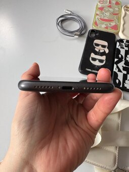 iPhone 11 128GB - Black | TRNAVA - 8