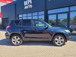 Toyota RAV4 2.2l D-CAT 150 Premium A/T - 8