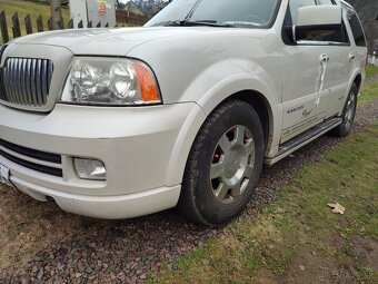 Lincoln Navigator 2 - 8