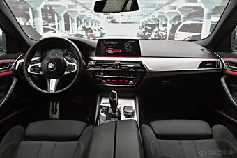 BMW Rad 5 Touring 530d xDrive M-Sport - 8