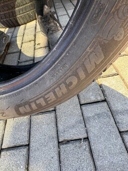 205/55 R17 michelin - 8