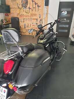 Suzuki intruder 800c - 8