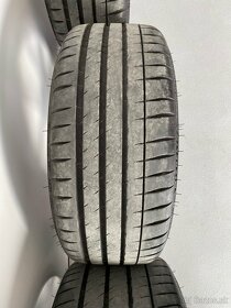 Disky Japan Racing spolu s pneu Michelin - 8