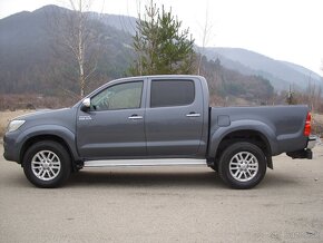 TOYOTA HILUX DOUBLECAB 2,5 D-4D 106KW 4x4 Uzavierka . - 8