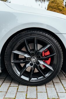 Škoda Octavia RS Combi 2.0 TSI DSG - 8