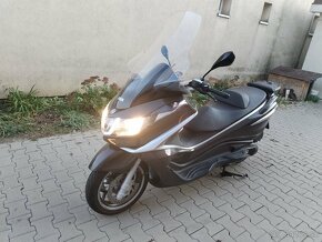 Piaggio x10 350cm3 2015 31 tis km - 8