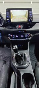 Hyundai i30 1.6crdi  2019 - 8