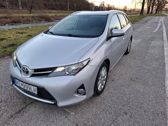 TOYOTA AURIS TOURING SPORTS 2.0D-4D - 8