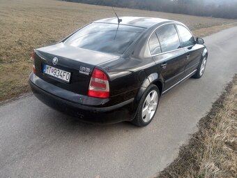 Rozpredám Škoda Superb 1   2.8 benzín automat - 8