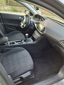 Peugeot 308 SW PANORAMA ŤAŽNÉ - 8