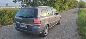 Opel Zafira 1.9 CDTi - 8