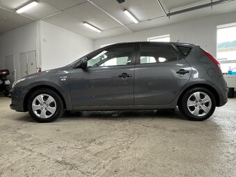 Hyundai i30 1.4i 16V BLUE DRIVE PLNÁ SERVISKA - 8