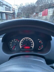 Suzuki Swift 1.3 16V - 8