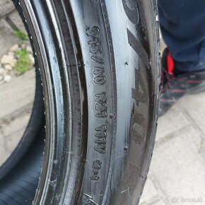 Predám zimné pneumatiky PIRELLI 315/40 R21 - 8