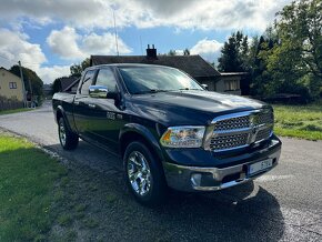 DODGE RAM 1500 5.7 HEMI V8 LARAMIE 8/2017 SERVISKA CARFAX - 8