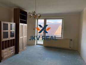 JKV REAL ponúka na predaj dvojpodlažný RODINNÝ DOM v obci Če - 8