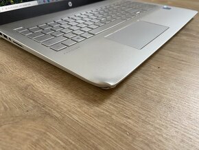 HP Pavilion 15 - 8